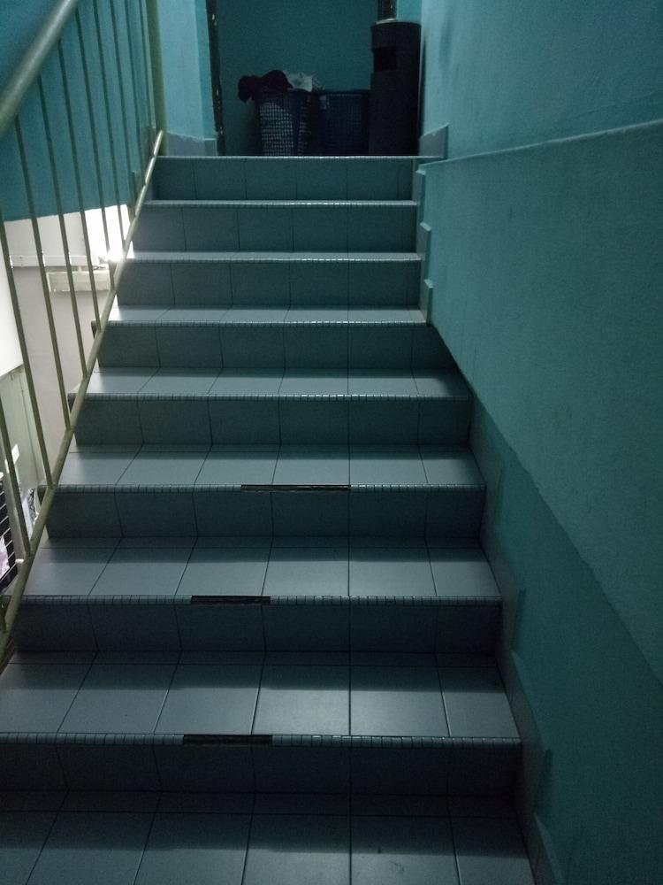 Serenity Hostels Kuala Lumpur Exterior photo